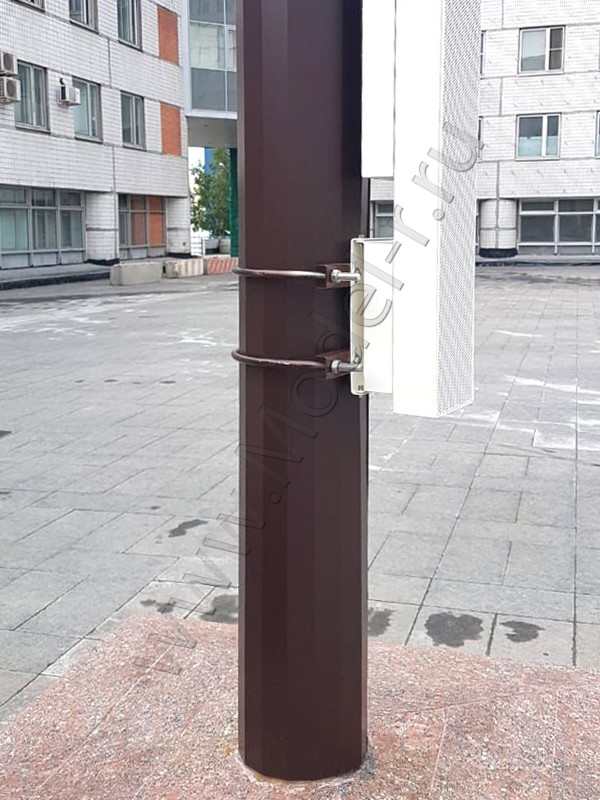 Крепление колонок на столб