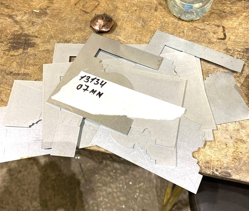 protyazhnoy-shablon-dlya-shtukaturki