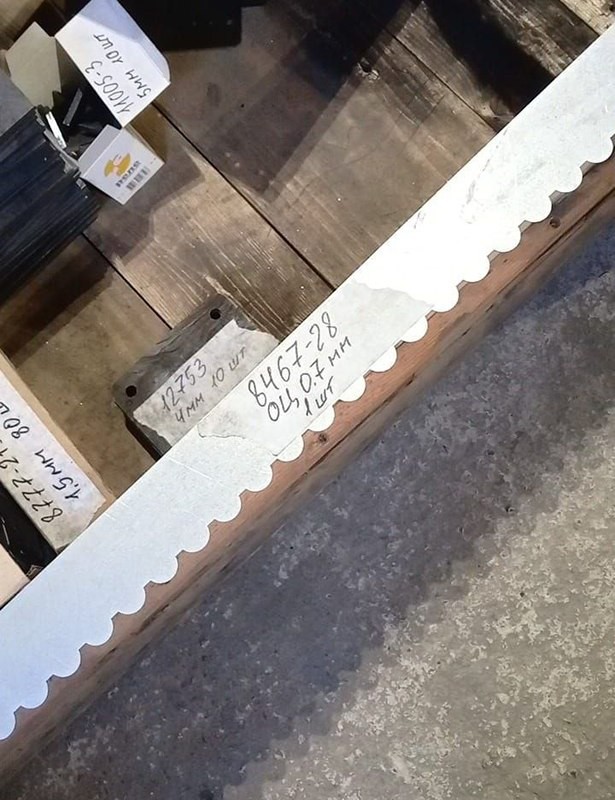 shablon-dlya-protyazhki-dekorativnoy-shtukaturki-v1