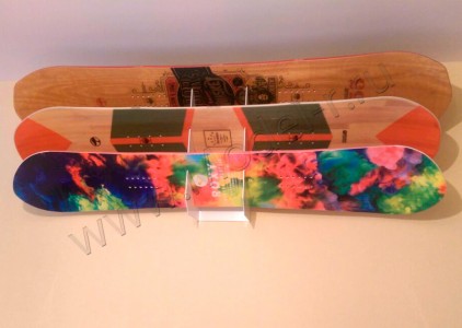 Кронштейн для трёх сноубордов