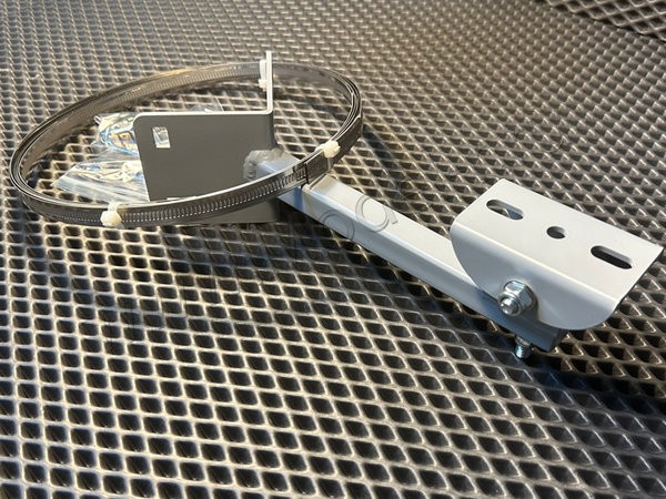 Кронштейн для видеокамеры на столб